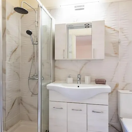 Traditional House Village Βίλα *