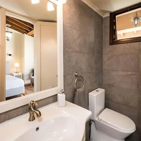 Traditional House Village Βίλα *