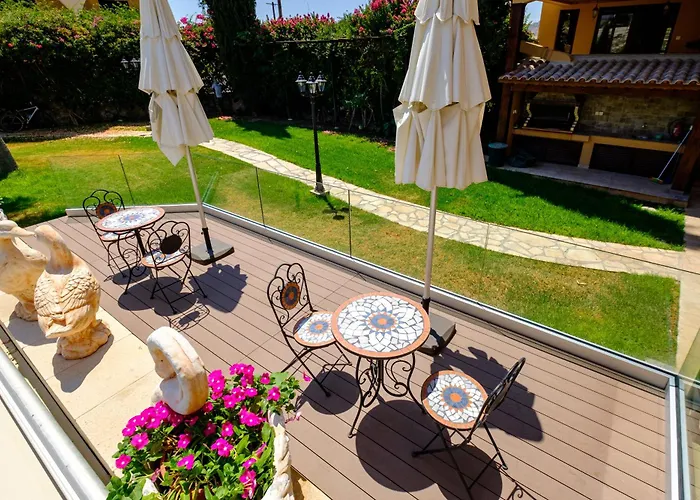 Traditional House Village Ayvaryara