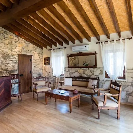Villa Traditional House Village