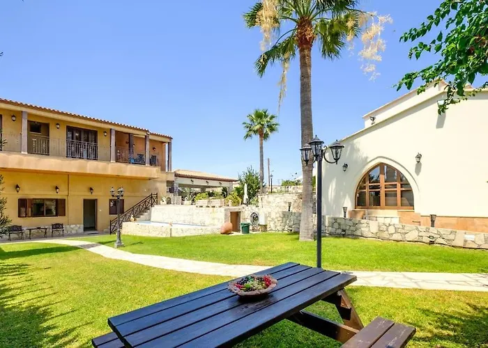 فيلة Traditional House Village *