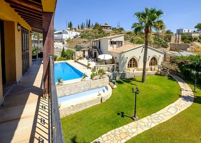 Traditional House Village فيلة Ayvaryara